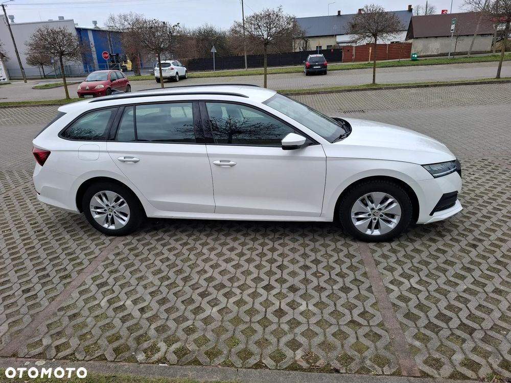 Skoda Octavia 2.0 TDI DSG Selection - 10