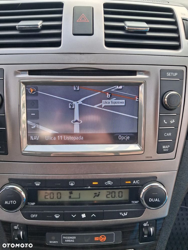 Toyota Avensis 2.0 D-4D Premium - 10