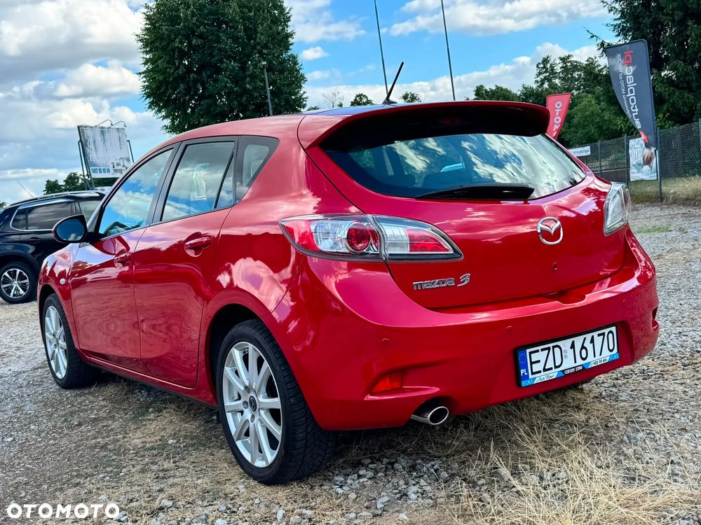 Mazda 3 1.6 Exclusive + - 4