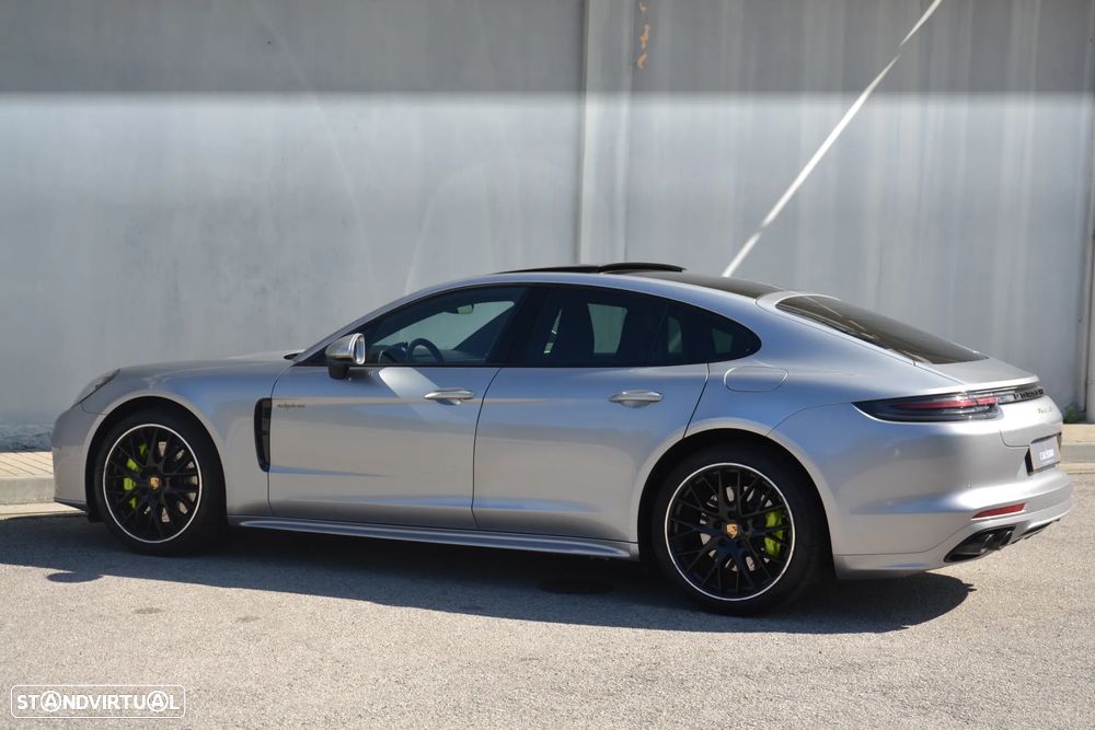 Porsche Panamera 4 E-Hybrid Platinum Edition com PDLS - 15