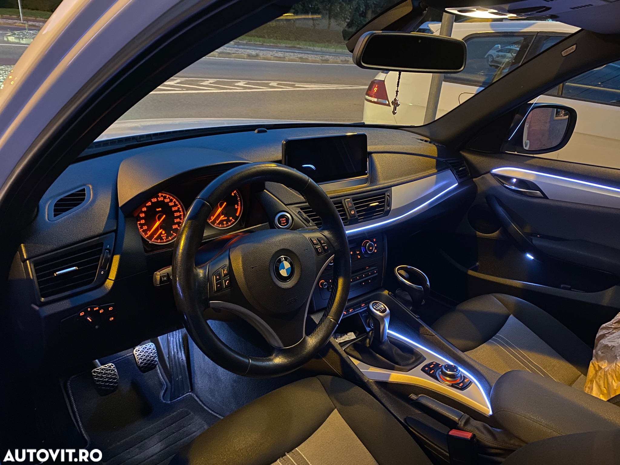 BMW X1 sDrive18d - 15