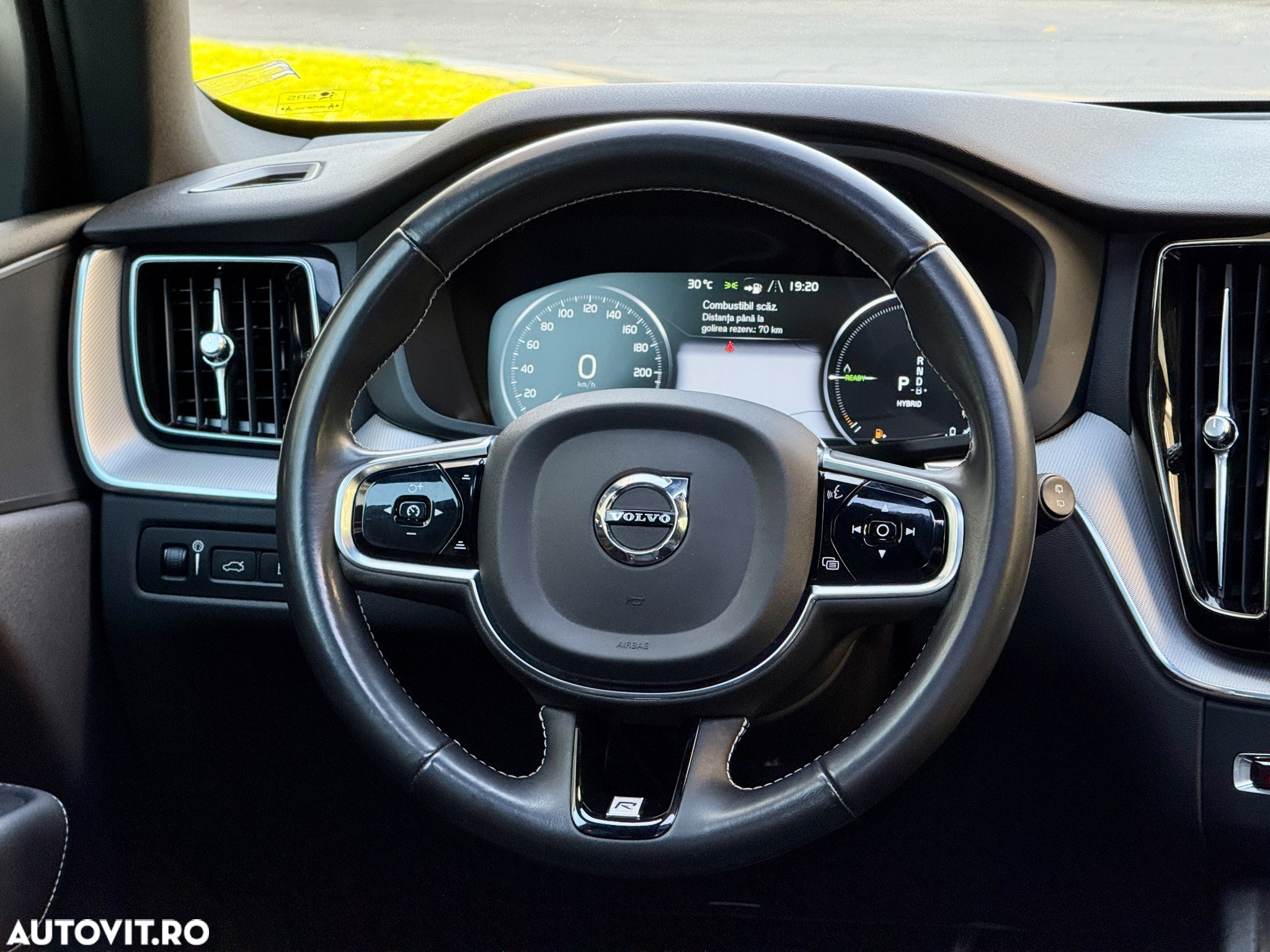 Volvo XC 60 Recharge T8 Twin Engine eAWD R-Design - 28