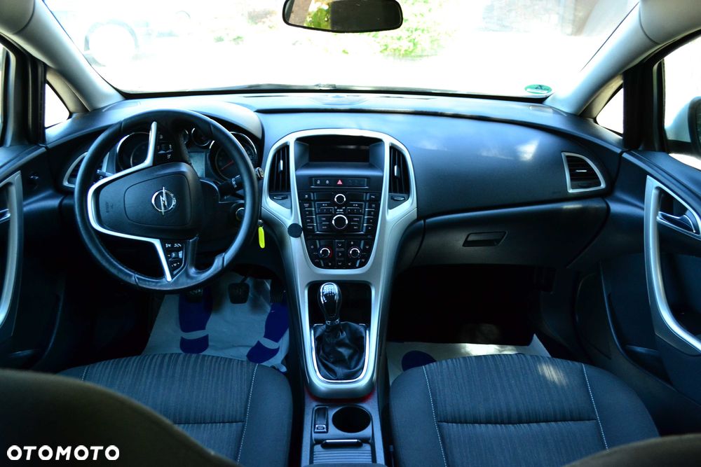 Opel Astra - 8