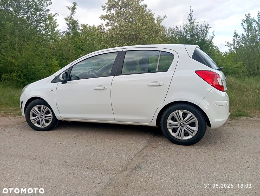 Opel Corsa 1.2 16V Edition 150 - 2