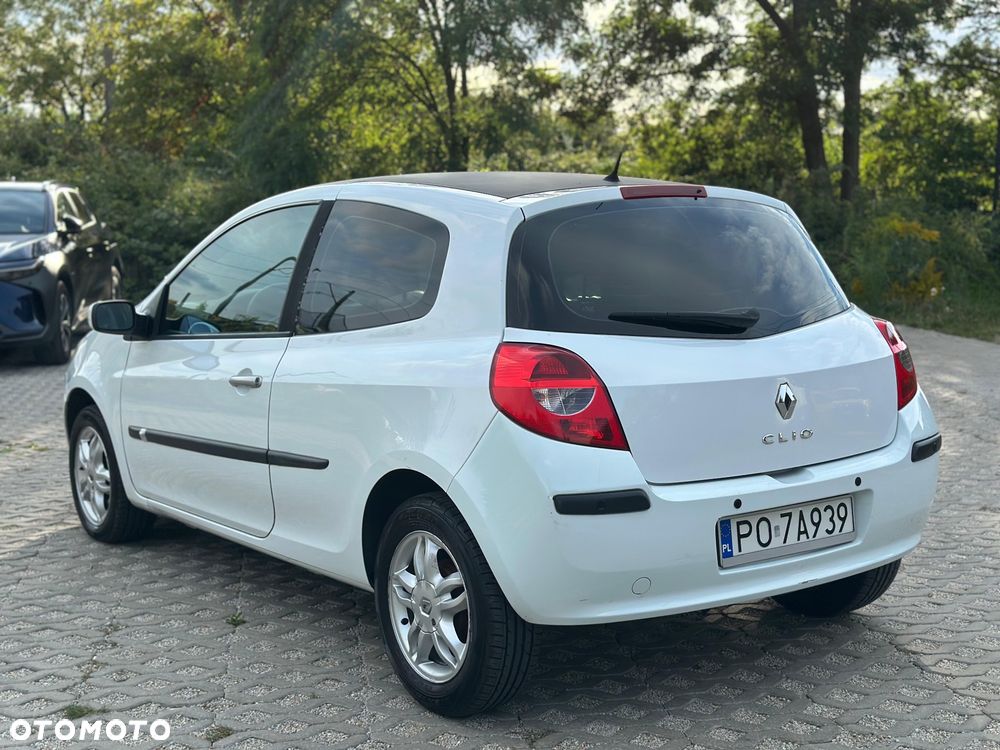 Renault Clio - 3