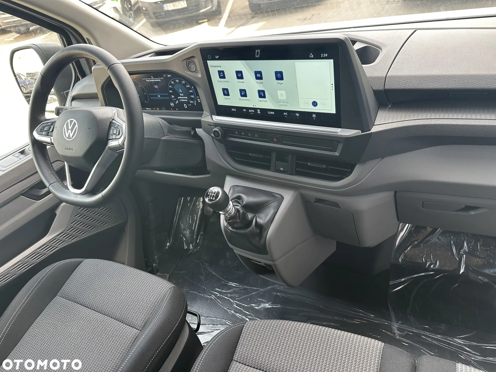 Volkswagen Transporter T7 - 12