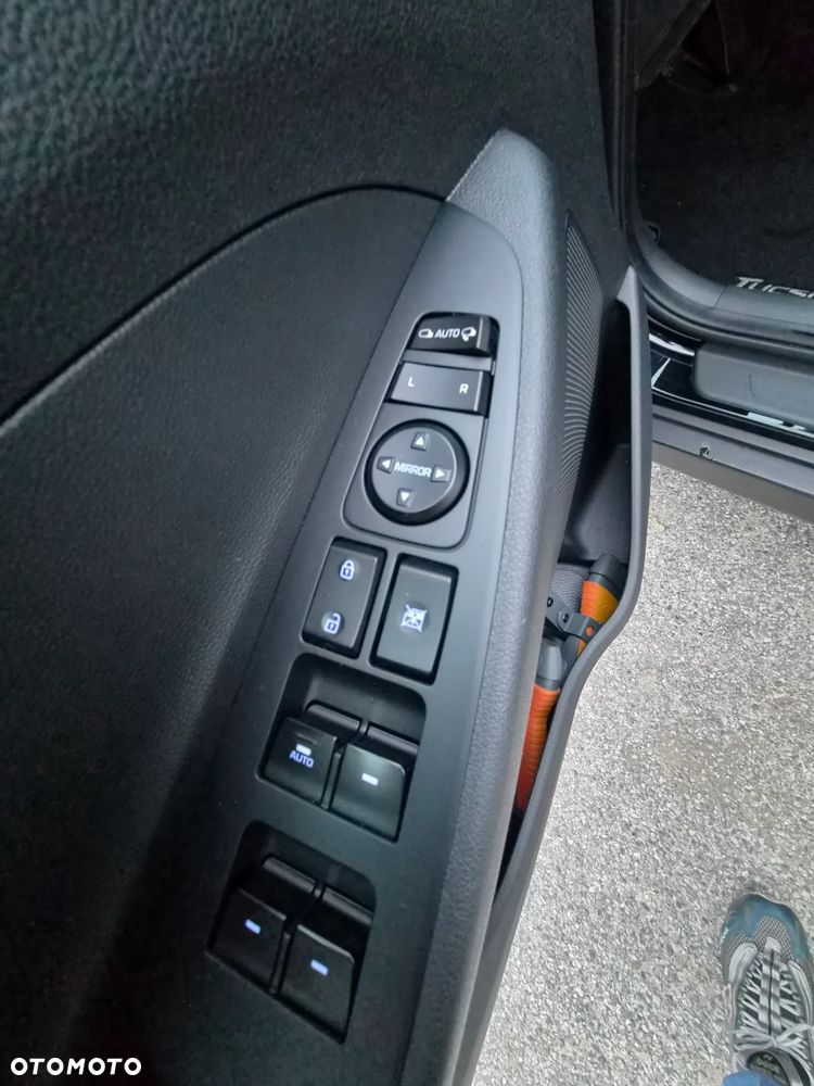 Hyundai Tucson blue 1.6 GDi 2WD Navi - 27