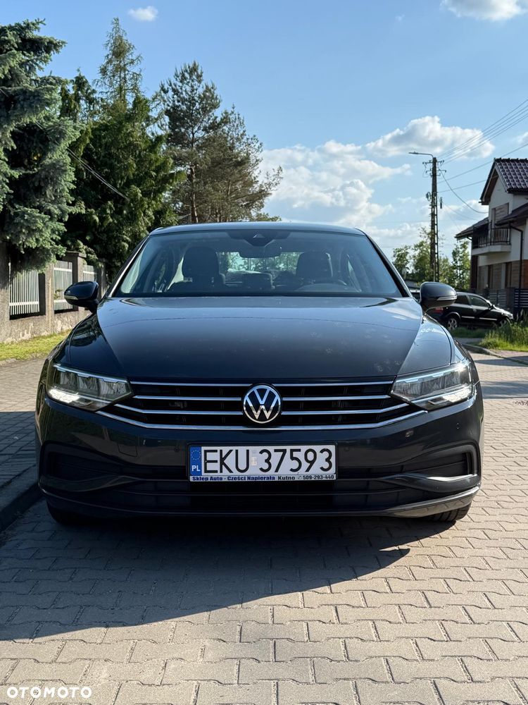Volkswagen Passat 1.5 TSI EVO Essence DSG - 3