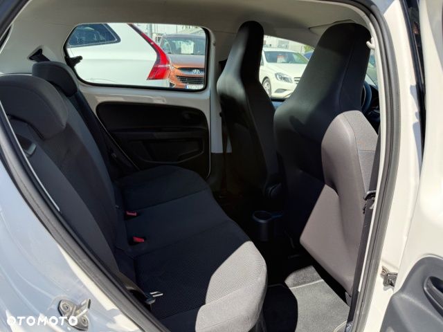 Volkswagen up! - 19