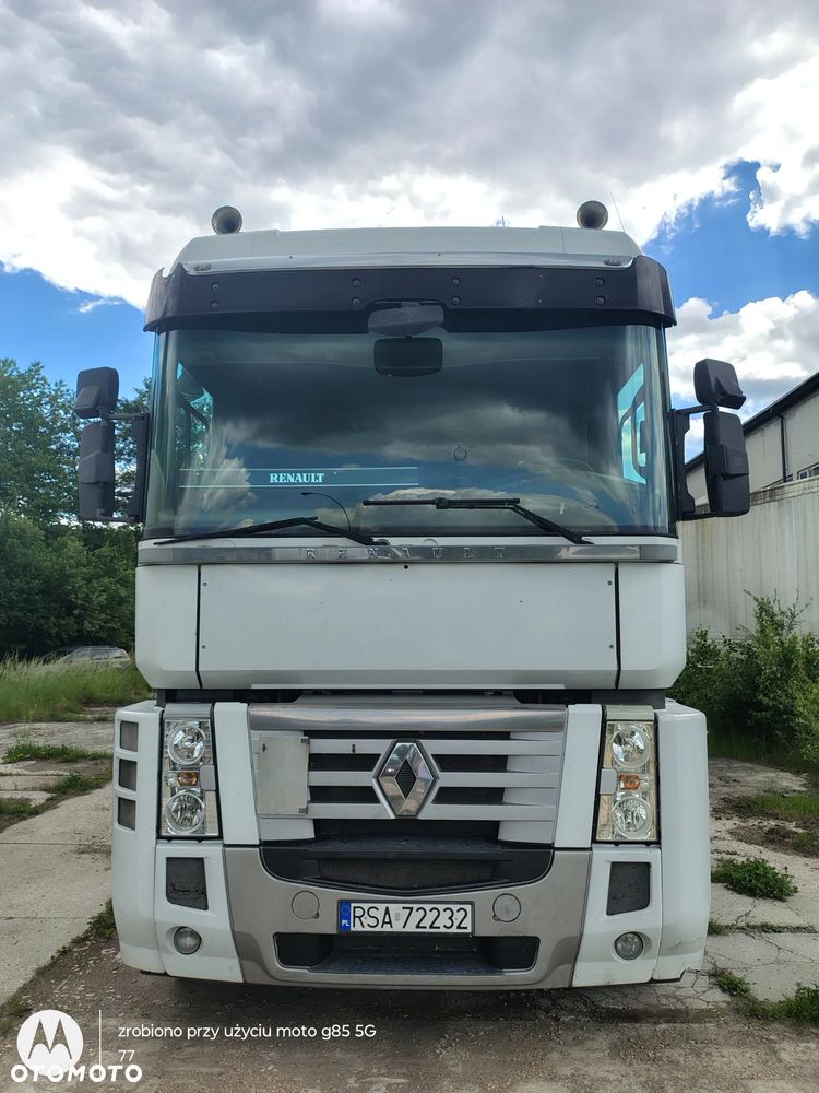 Renault MAGNUM - 2