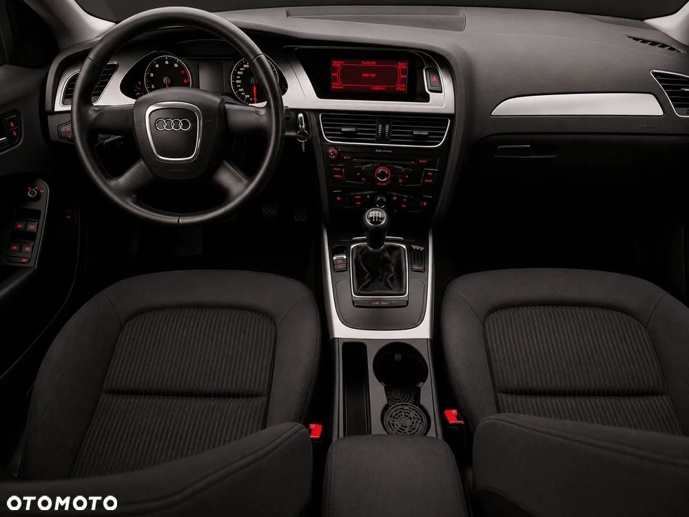 Audi A4 Limousine 2.0 TFSI Attraction - 33