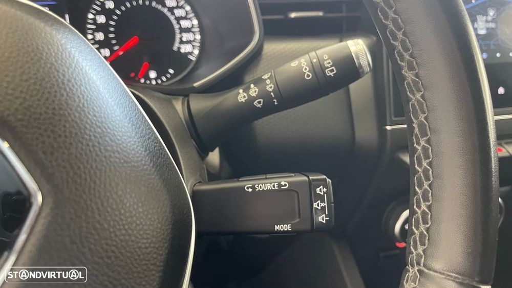 Renault Clio 1.0 TCe Evolution - 28