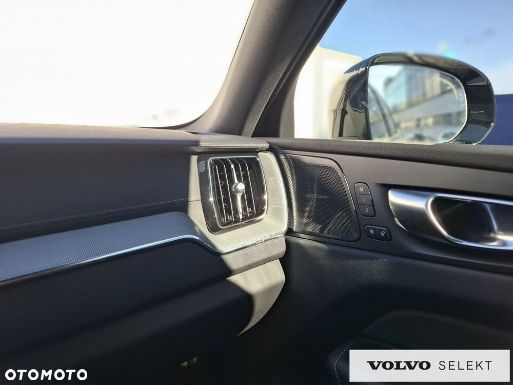 Volvo XC 60 - 32