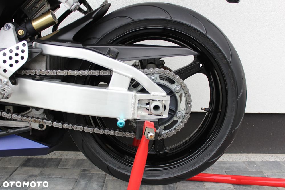Honda CBR - 16