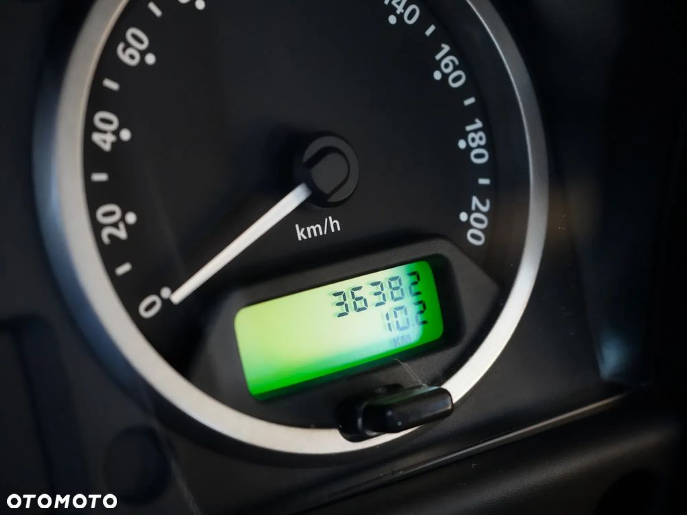 Land Rover Defender 2.4 TD4 HCPU S - 16