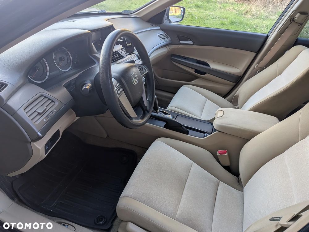 Honda Accord 2.4 Executive - 16