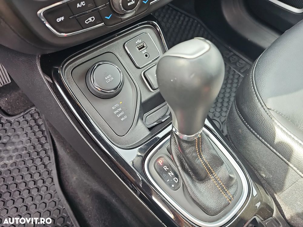 Jeep Compass - 18