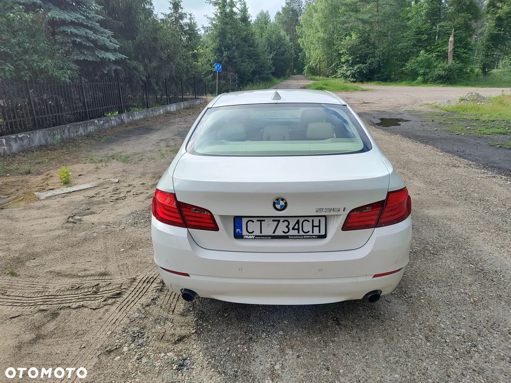 BMW Seria 5 535i xDrive - 8