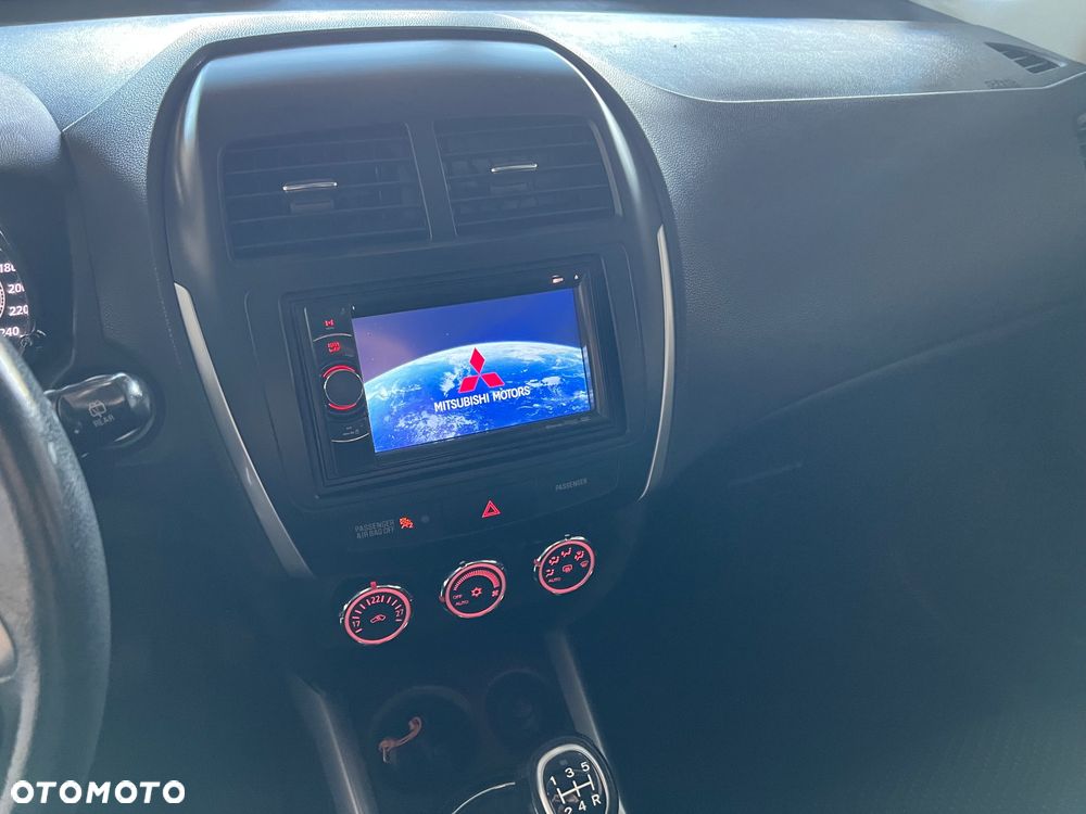 Mitsubishi ASX - 15