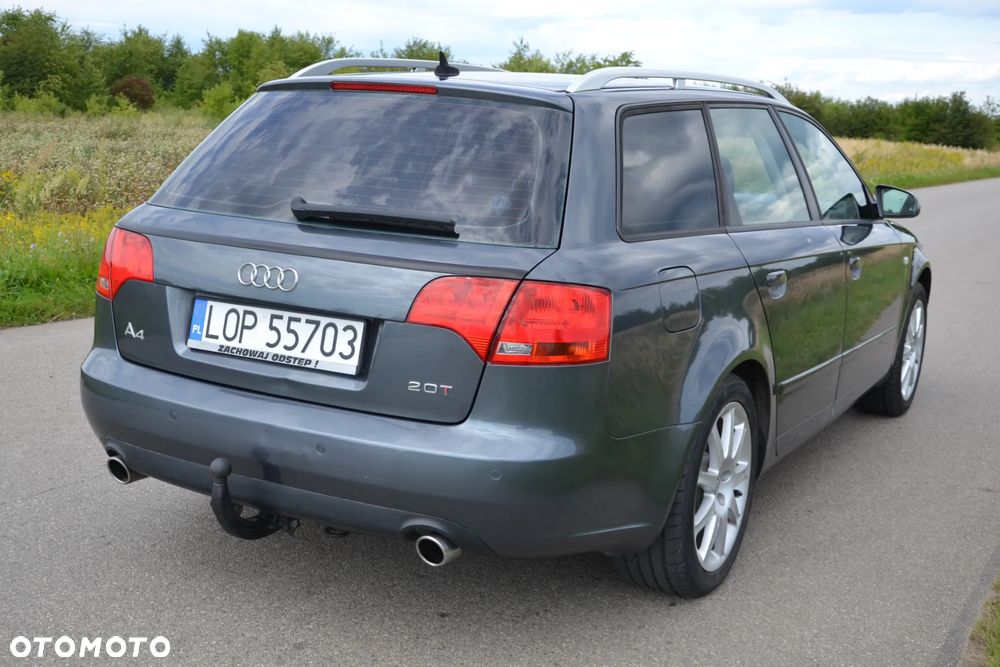 Audi A4 Avant - 27