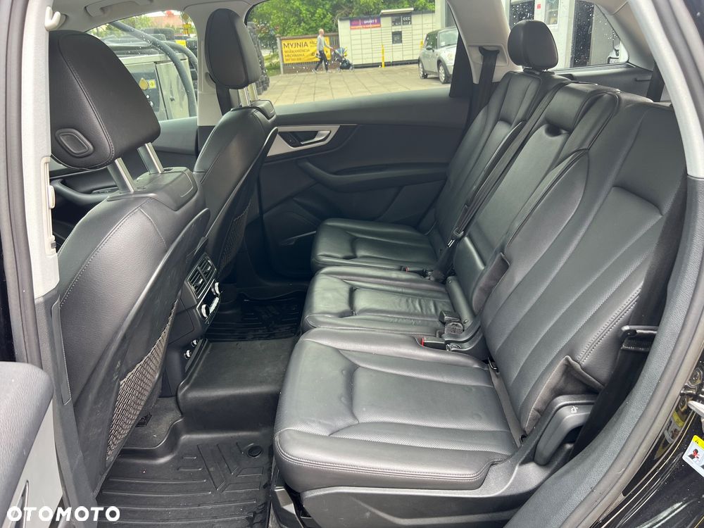 Audi Q7 - 6