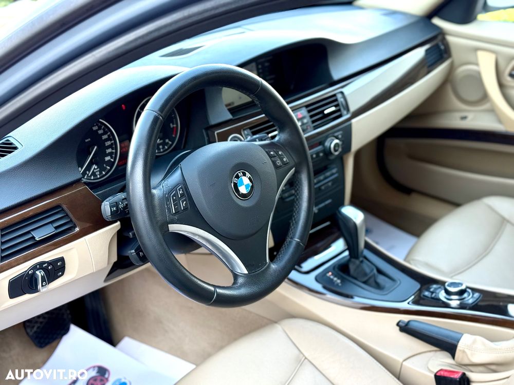 BMW Seria 3 320d xDrive DPF Aut. - 3