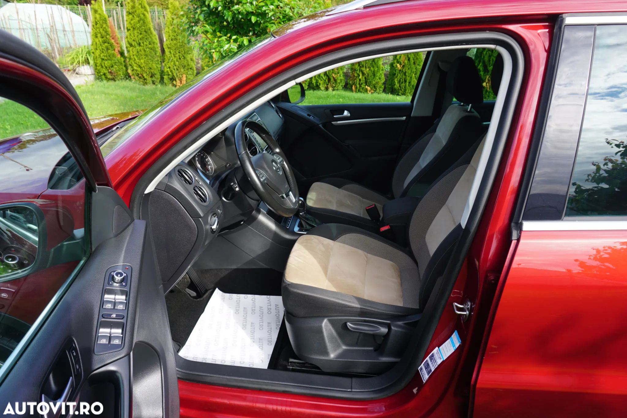 Volkswagen Tiguan 2.0 TDI DPF 4Motion BlueMotion Technology DSG Exclusive - 6