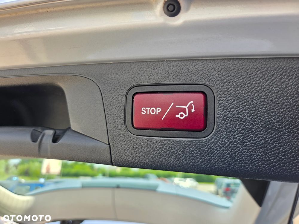 Mercedes-Benz GLC 250 4Matic 9G-TRONIC - 8