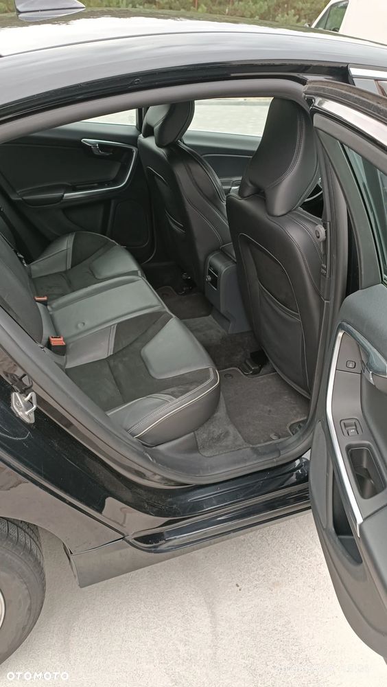 Volvo S60 D2 R-Design Momentum - 12