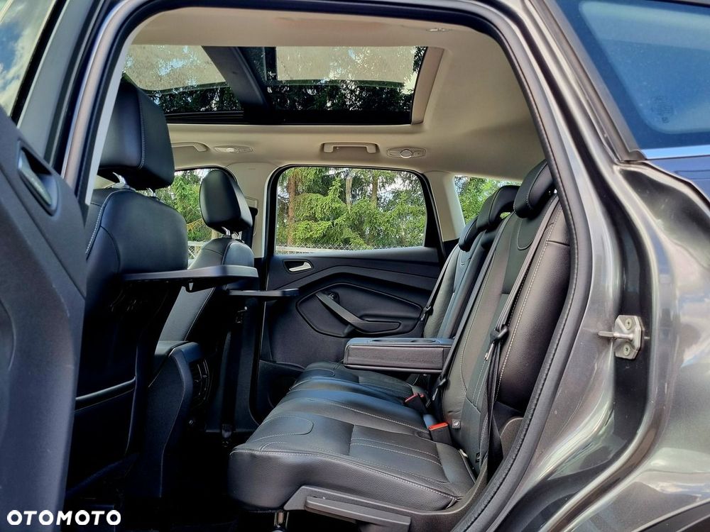 Ford Kuga 1.5 EcoBoost 2x4 Titanium - 10
