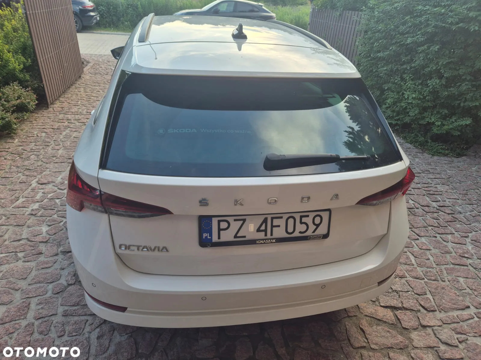 Skoda Octavia 2.0 TDI Ambition DSG - 4