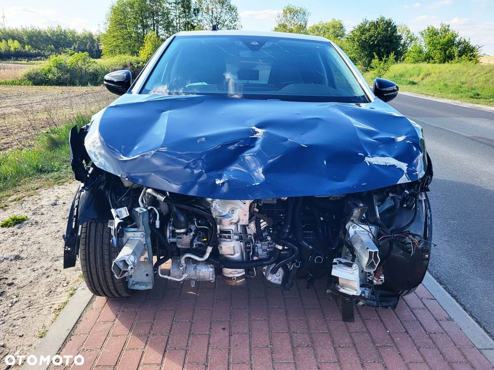 Peugeot 3008 1.6 PureTech Hybrid PHEV Allure S&S EAT8 - 12