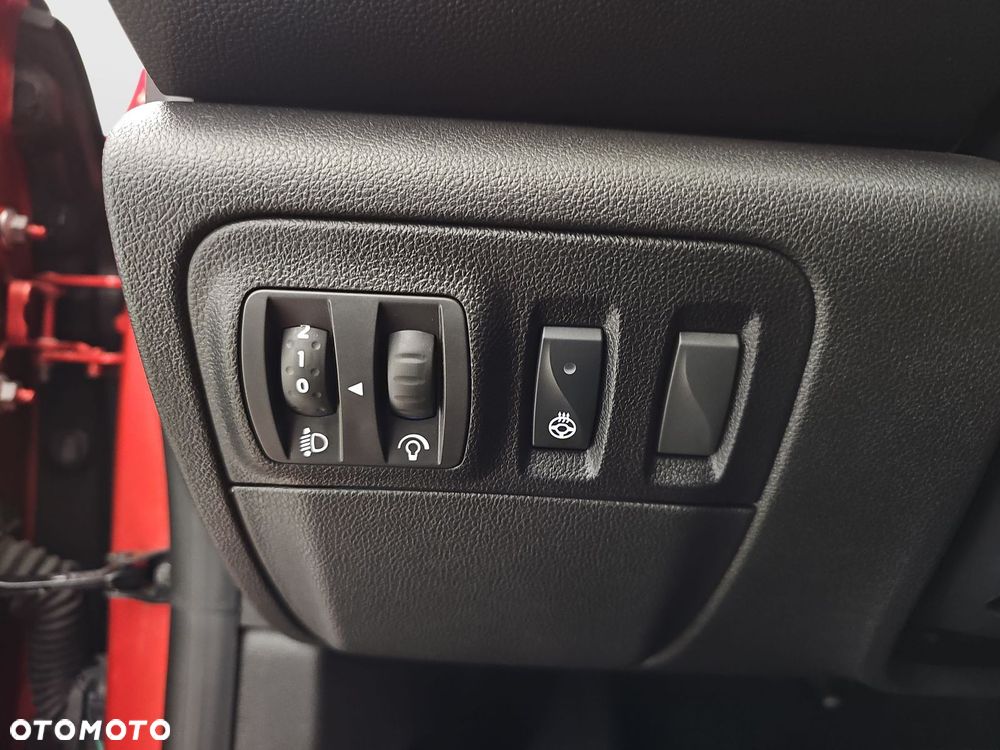 Renault Megane 1.3 TCe FAP Techno EDC - 12