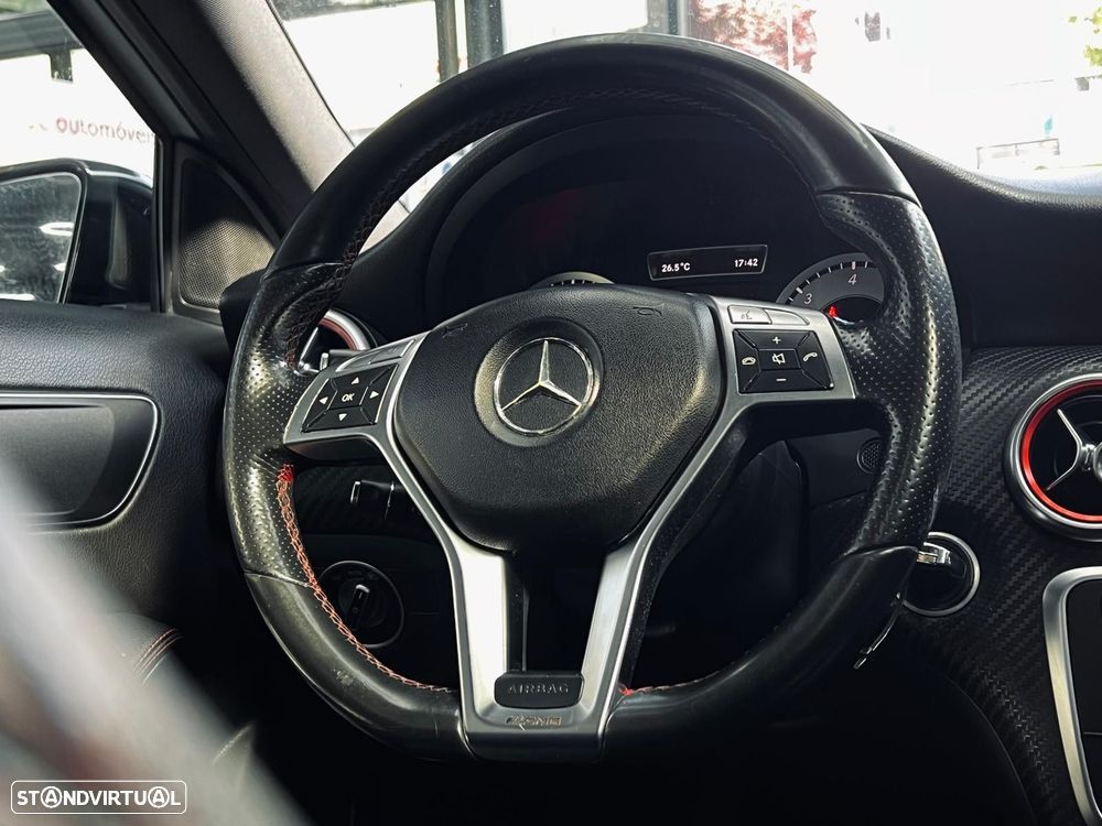 Mercedes-Benz A 180 d AMG Line - 21