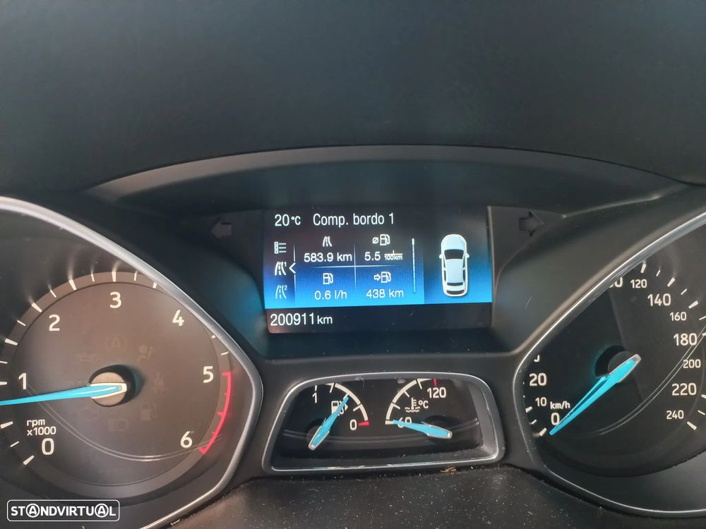 Ford Focus SW 1.5 TDCi EcoBlue Business - 20