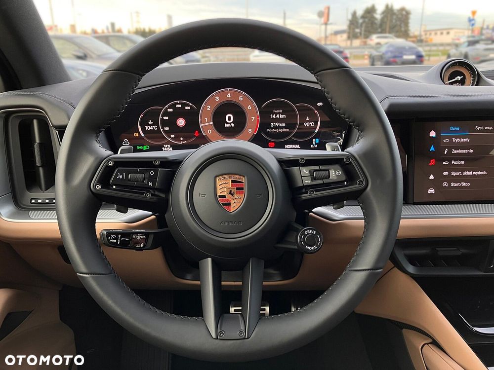 Porsche Cayenne - 32