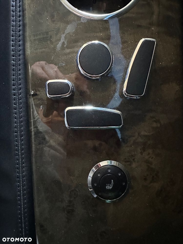 Volkswagen Multivan - 15