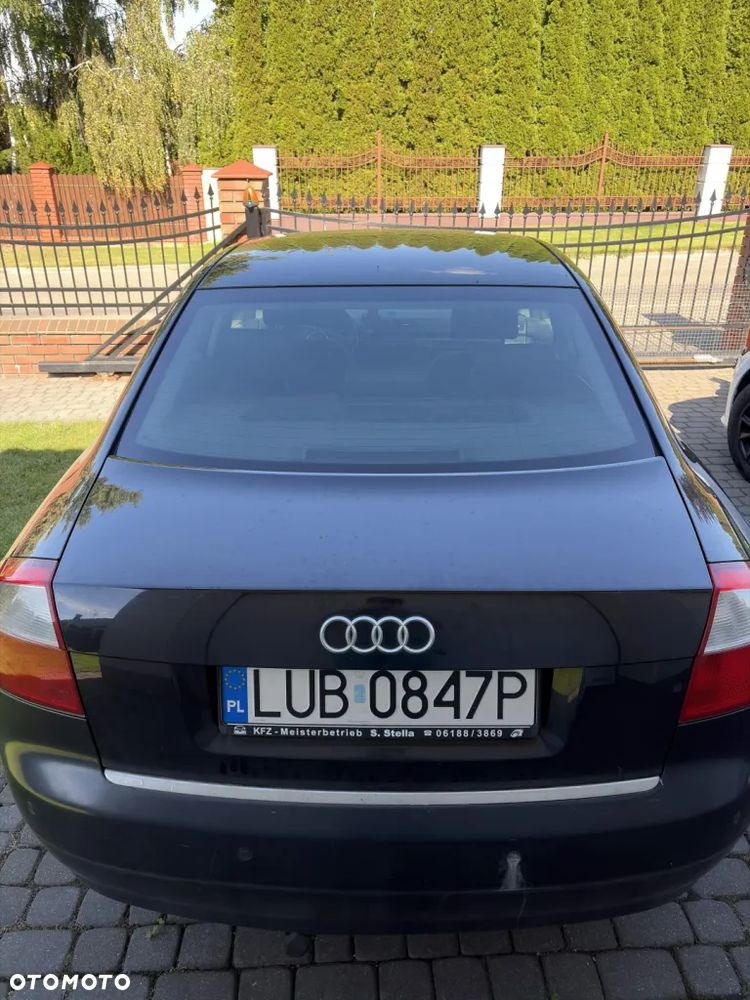 Audi A4 Limousine - 6