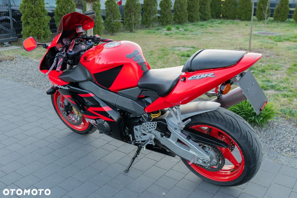 Honda CBR - 9