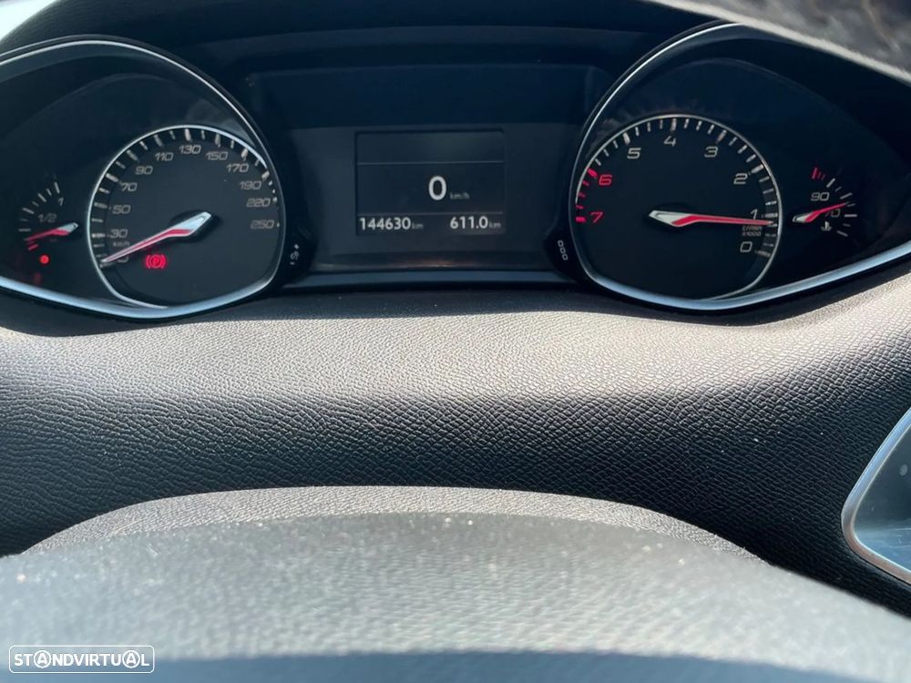 Peugeot 308 - 7