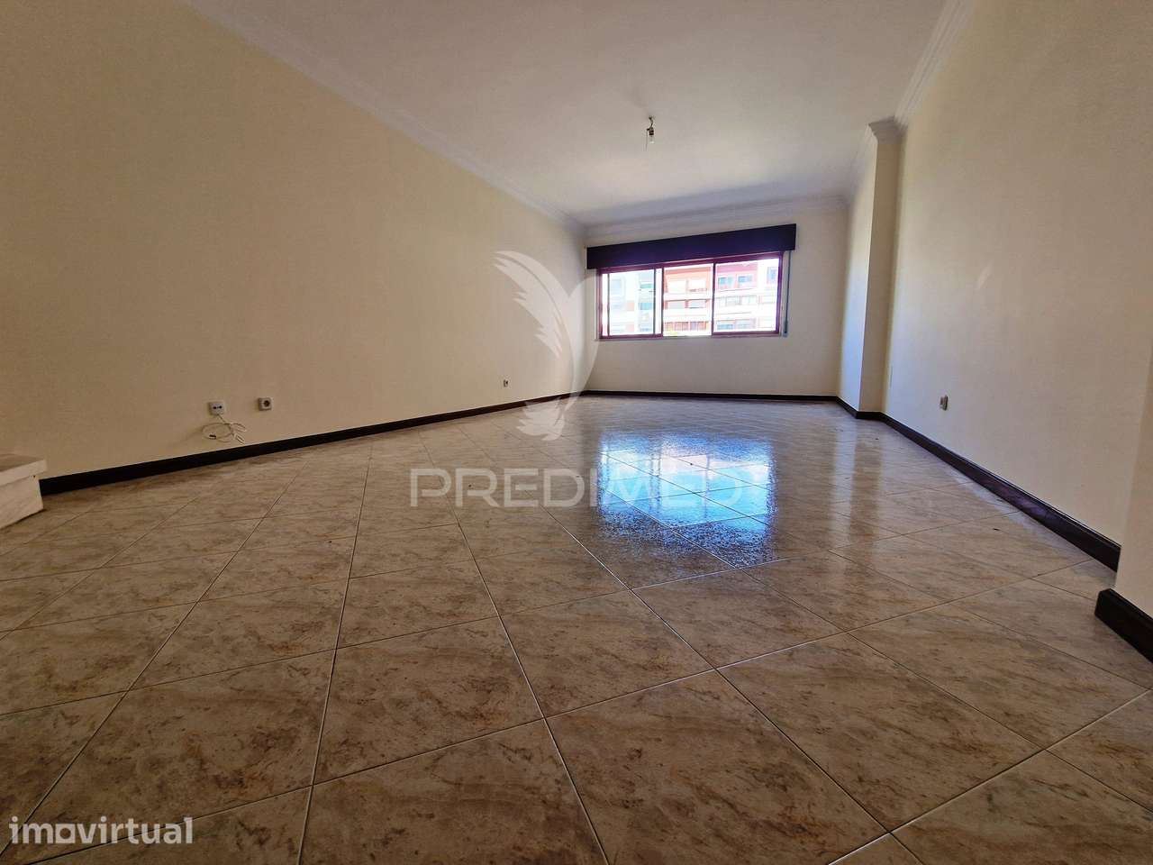 Apartamento T2 c/ parqueamento na Cavaleira - Grande imagem: 2/19