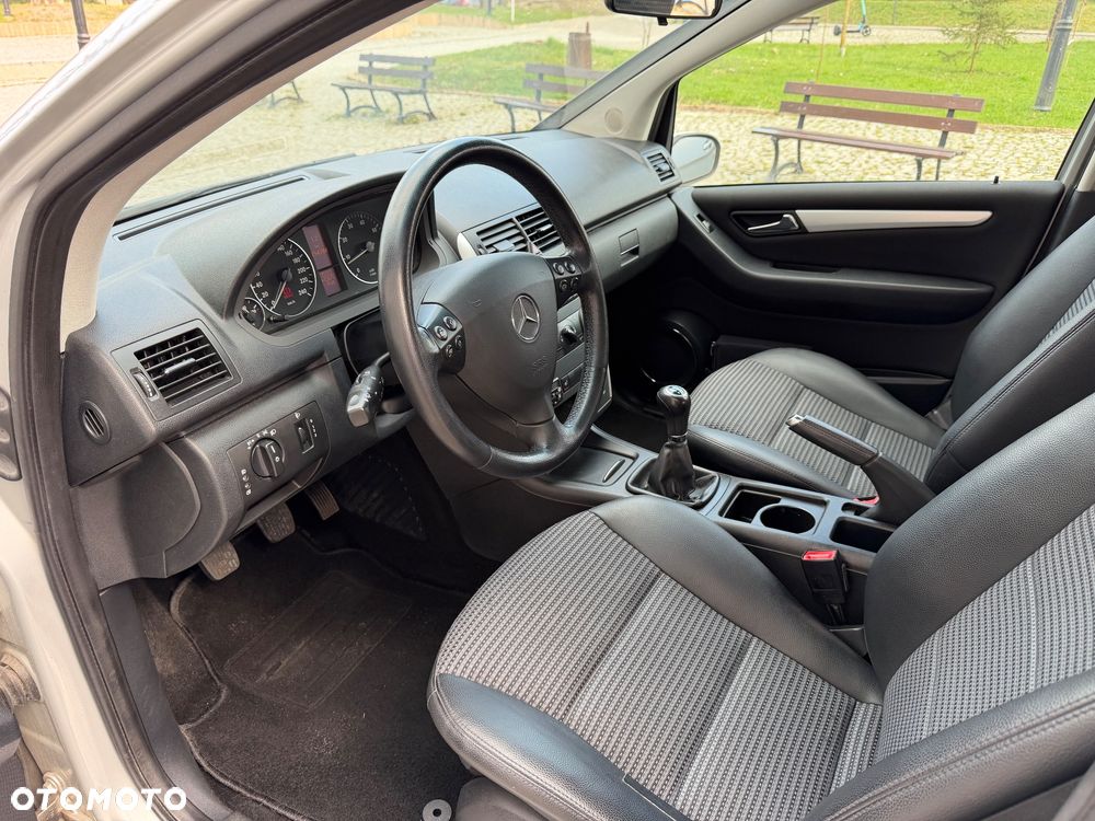 Mercedes-Benz Klasa A 150 Avantgarde Edition 10 - 7