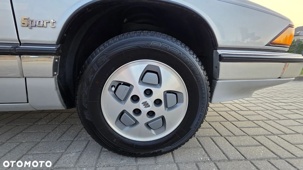 Buick Regal - 26