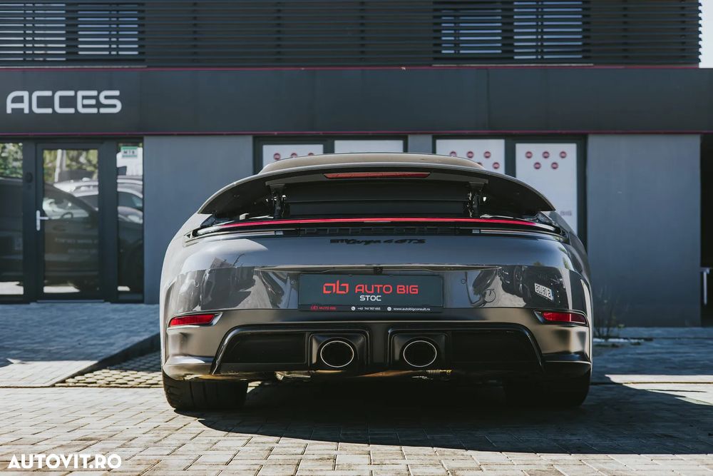 Porsche 911 4 GTS PDK - 20