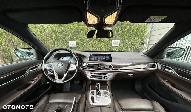 BMW Seria 7 740d xDrive - 8