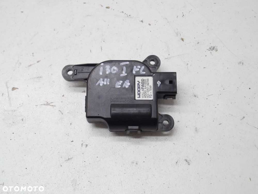 SILNICZEK NAGRZEWNICY D267-AG7AA HYUNDAI I30 I LIFT ORYGINAŁ EUROPA