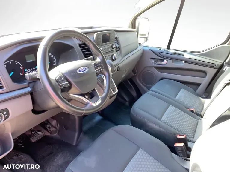 Ford Tourneo Custom Bus 320 2.0 EcoBlue 130 CP L1H1 Trend Aut. - 9