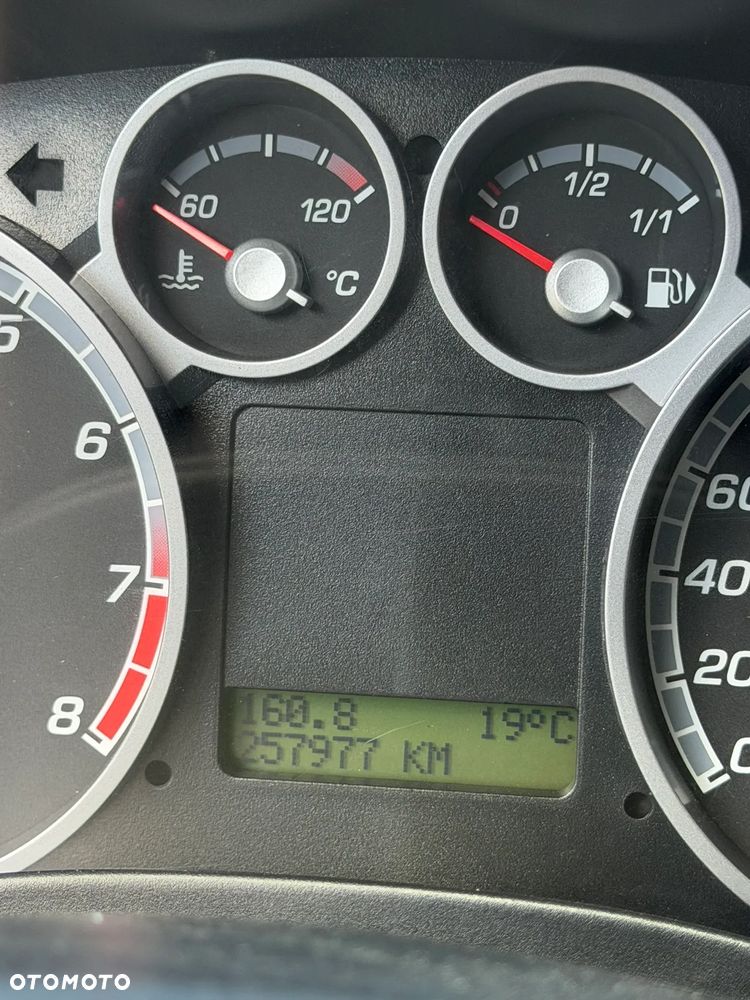 Ford Focus - 25