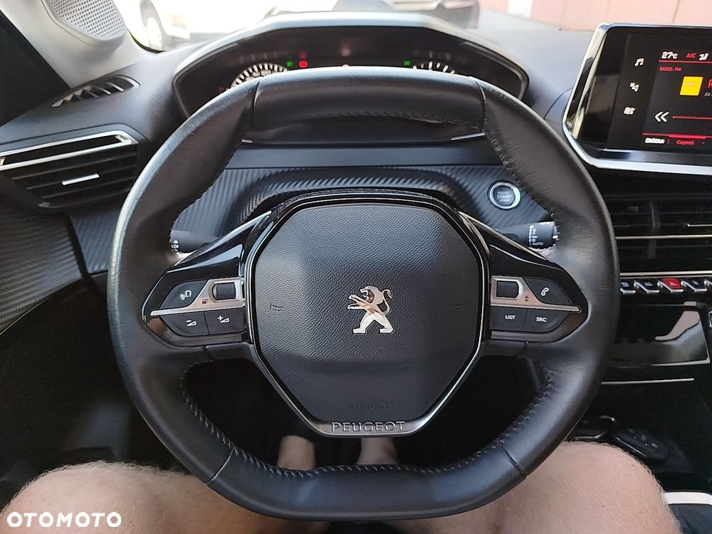 Peugeot 208 TURBO 100 Allure - 14