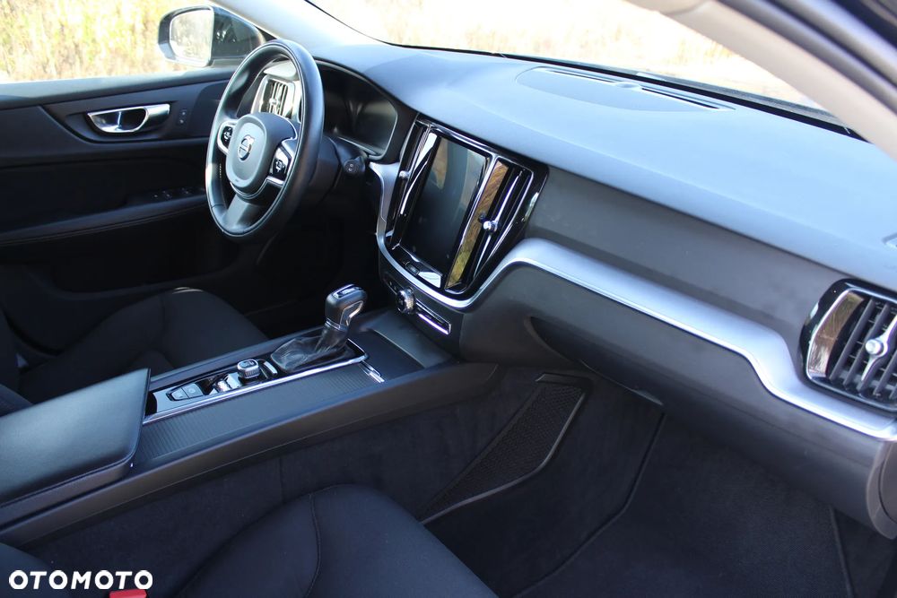 Volvo V60 D3 Geartronic Momentum Pro - 25